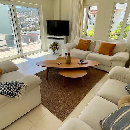 4 Bedroom - 7853 F فيلة *