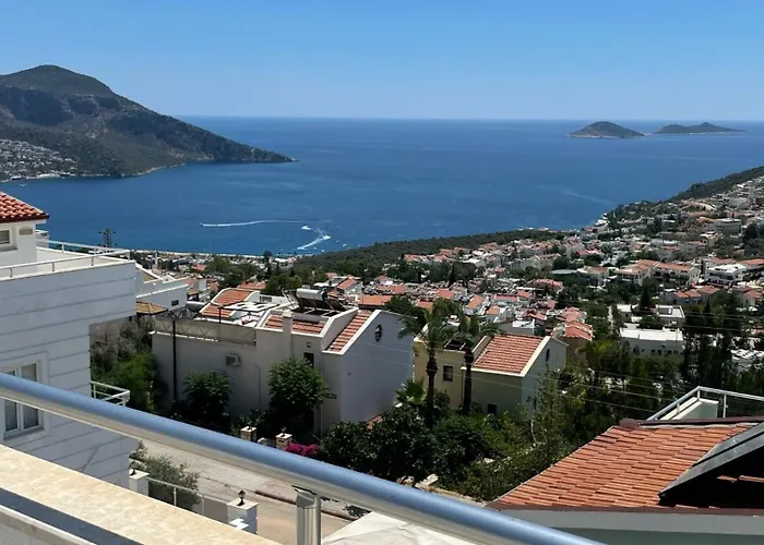 4 Bedroom - 7853 F Villa
