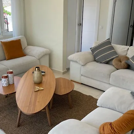 Villa 4 Bedroom - 7853 F *