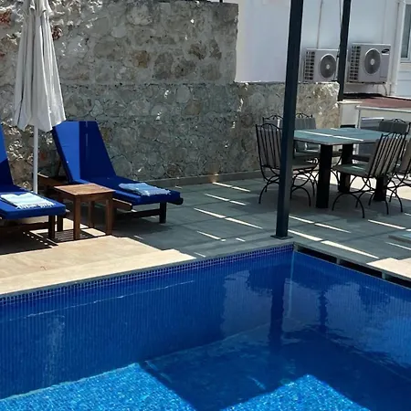 Villa 4 Bedroom - 7853 F