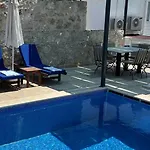 Villa 4 Bedroom - 7853 F