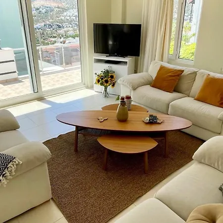 4 Bedroom - 7853 F Villa